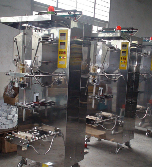 Automatic Liquid Plastic Bag Packaging Machine Milk Packging