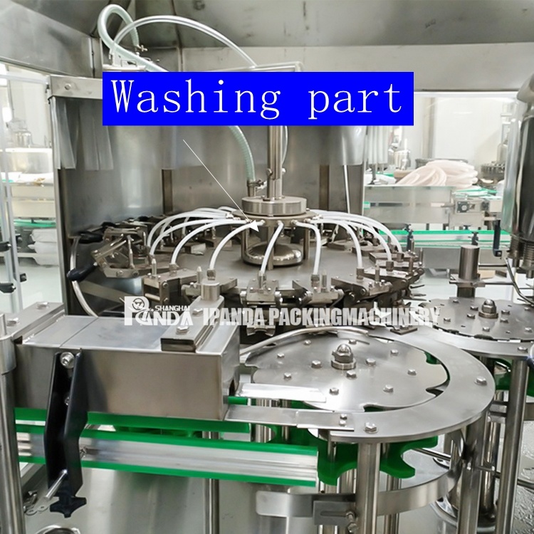 Carbonated Water Mineral Water Filling Machine/Water Bottling Machine