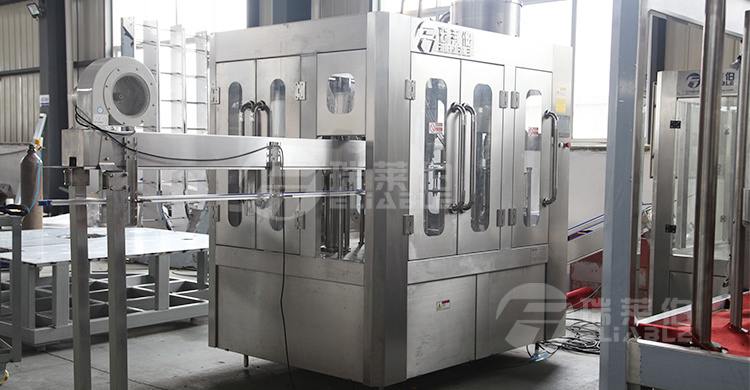 8 Heads Filler 2000bph Fully Automatic Mineral Water Bottle Filling Machines