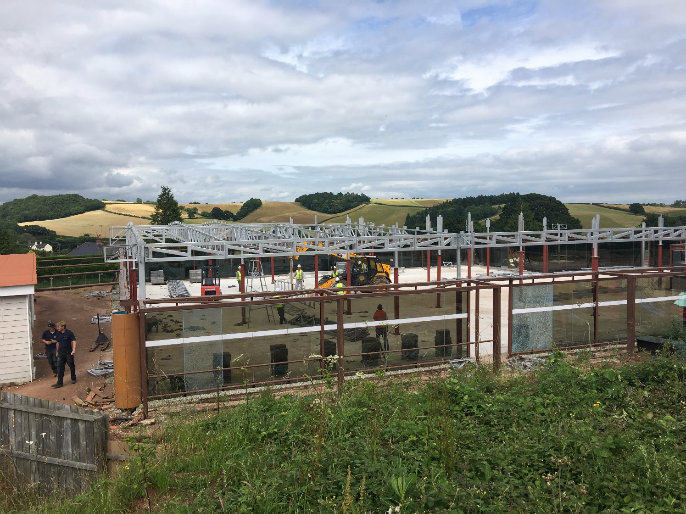 Steel Structure Exhibition Hall in UK (ZY112)